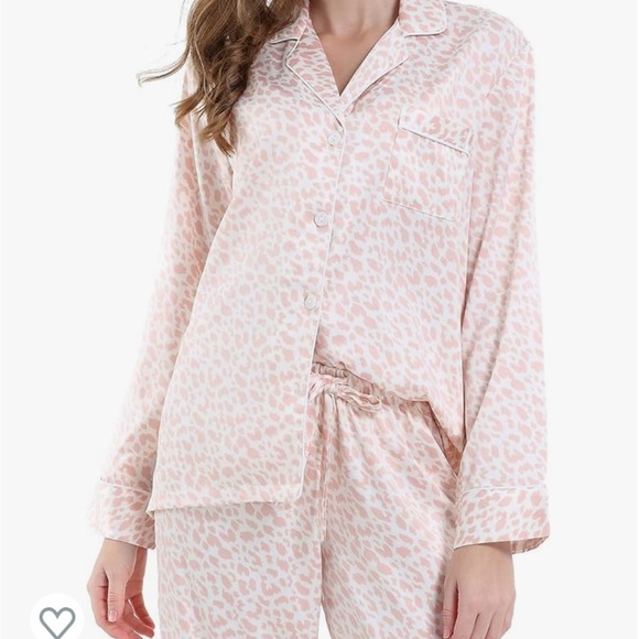 Serenedelicacy Women's Satin Pajama Set - Picture 2 of 4